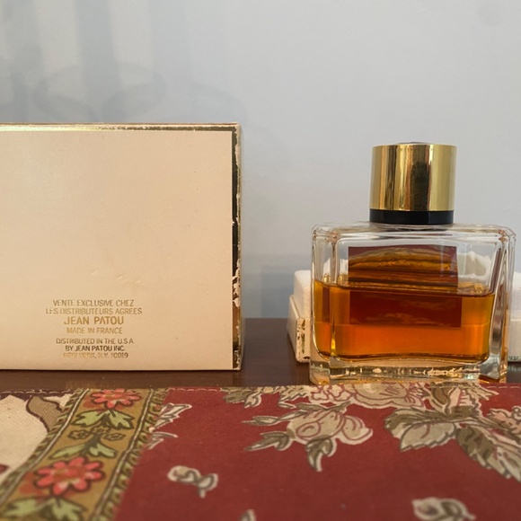 Vintage Eau De Joy By Jean Patou Perfume w/ Box used - Picture 3 of 5